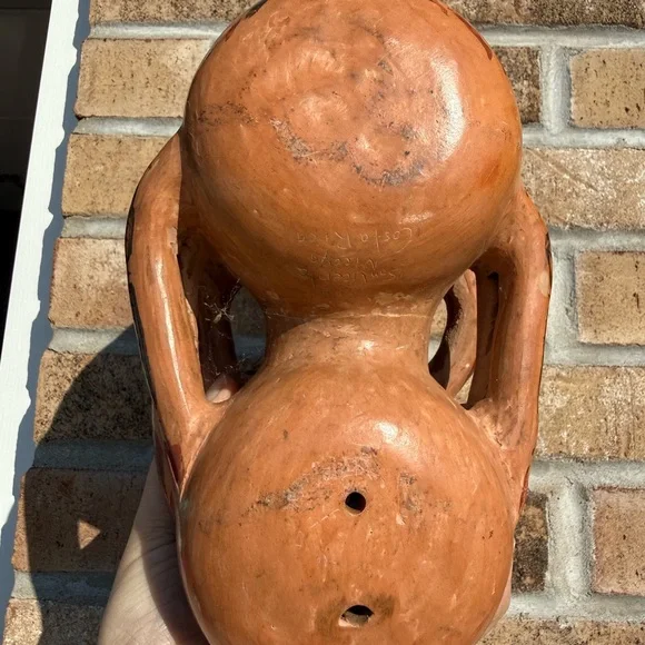 Handcrafted Terracotta Tribal Vase - Picture 4 of 5